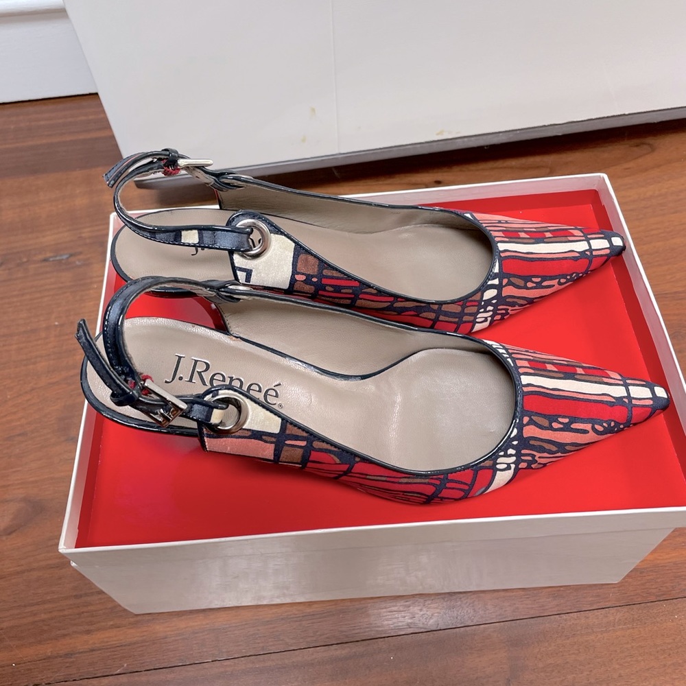 NWOT Satin Sling Back Pumps 7.5